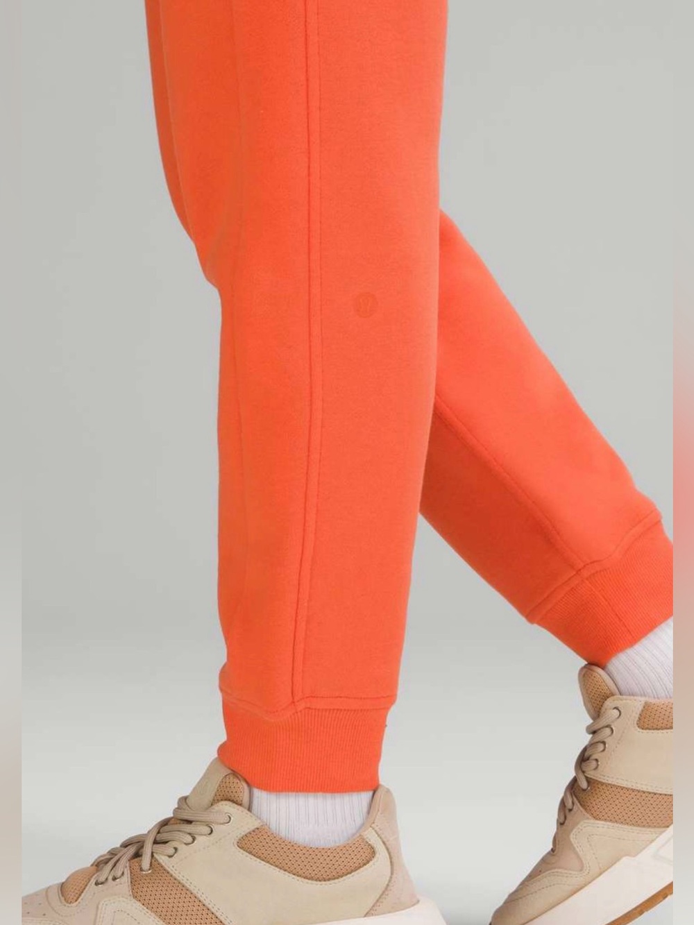 lululemon High-Rise Scuba Jogger in Warm Coral (orange) NEW WITH TAGS ATTACHED - Picture 5 of 12